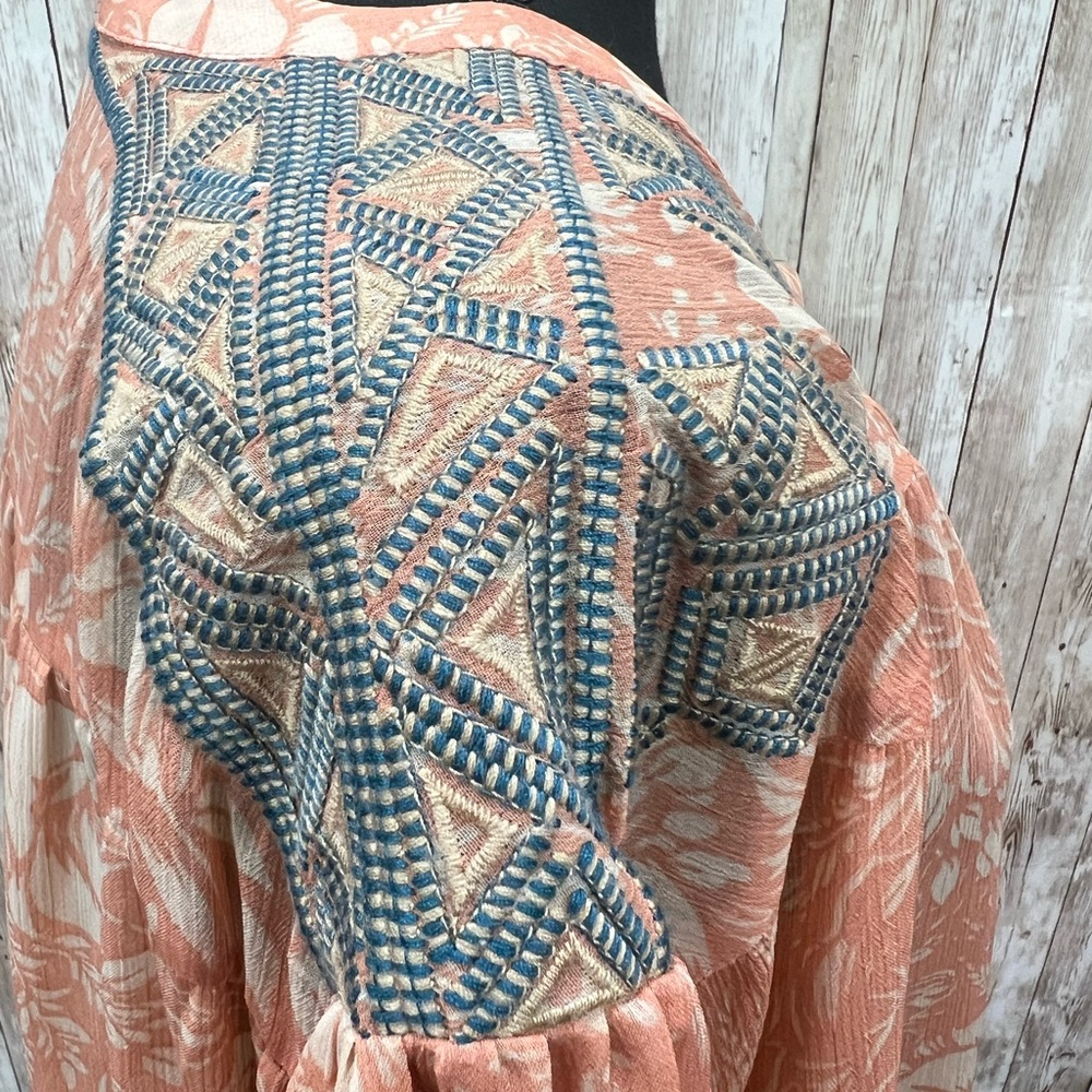 Blue B Coral Button-Up - Picture 4 of 6